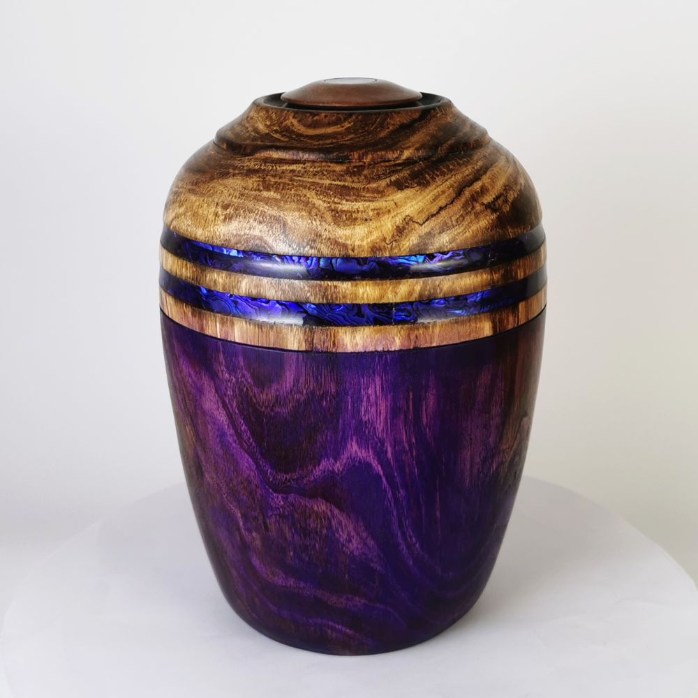 Harrison urn