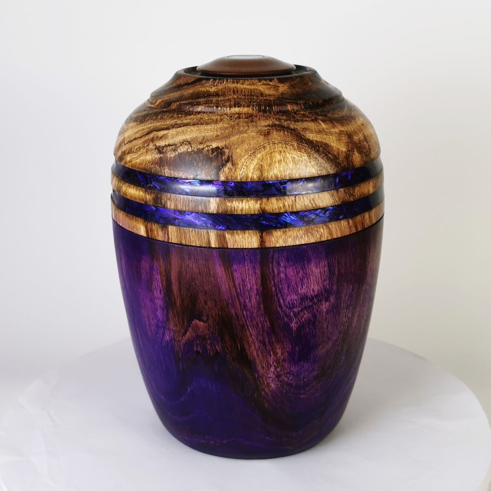 Harrison urn